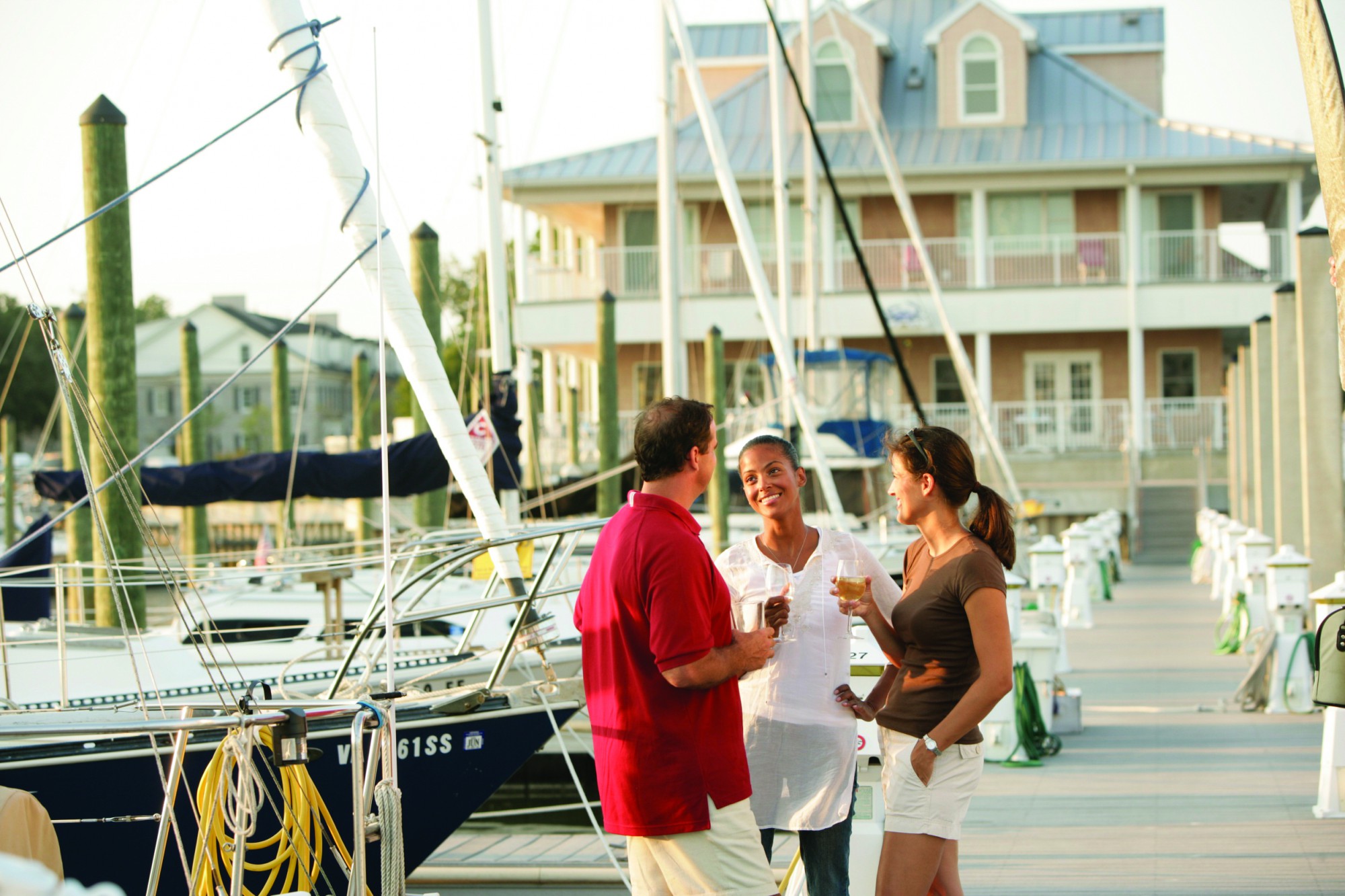 amenities marina restaurant